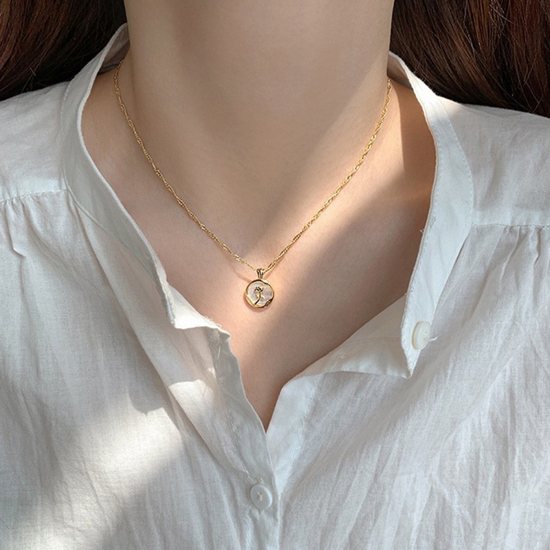 Image of White Simple Rose Necklace Female Personality Round Card Pendant Collarbone Chain Sweet Niche Design Necklace #5