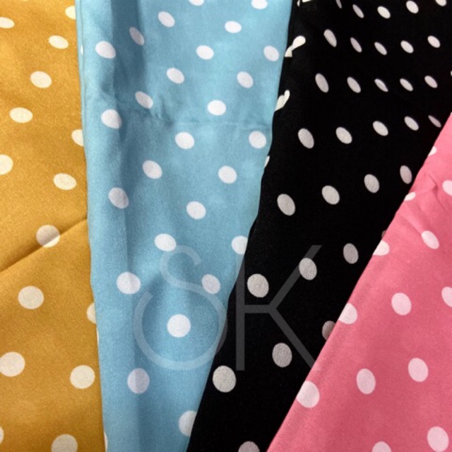 kain chiffon polka dot