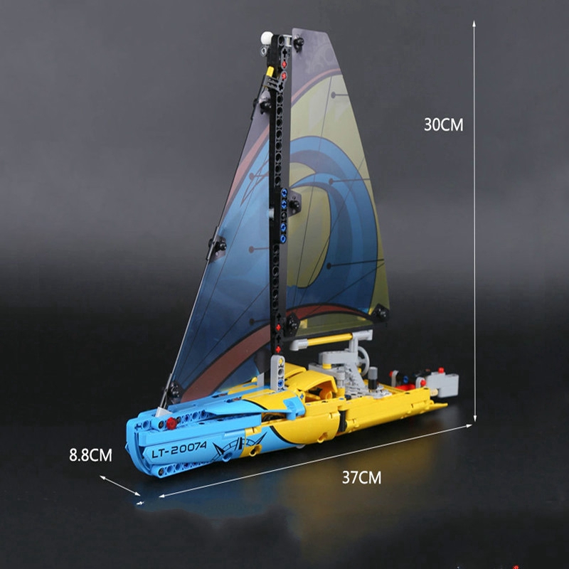 42074 racing yacht