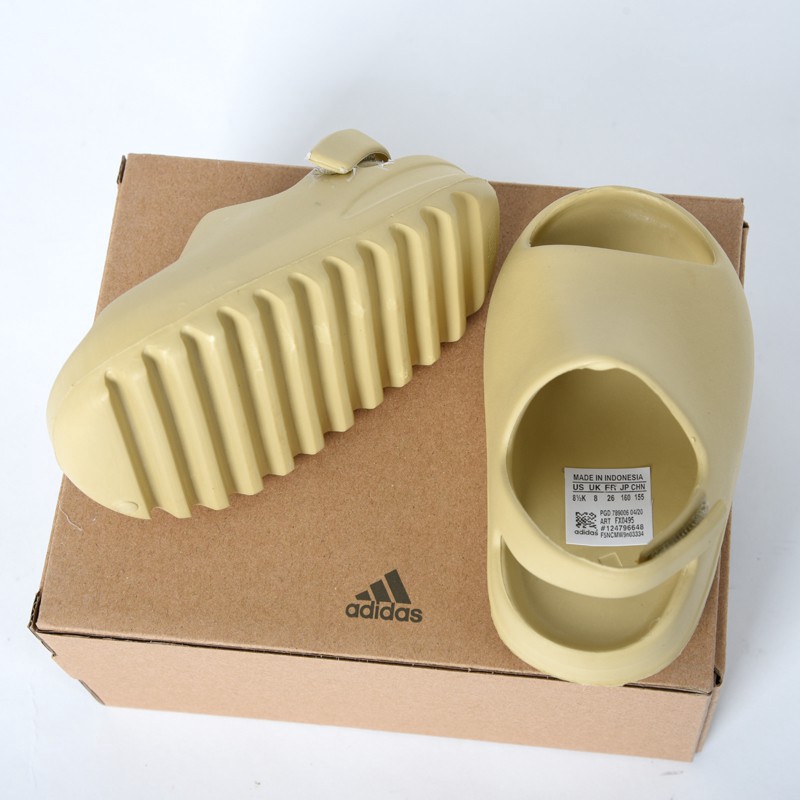 adidas yeezy slide kids