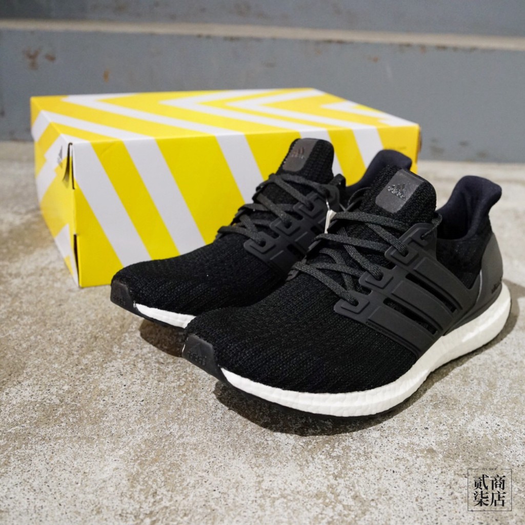 ultra boost 4.0 black white