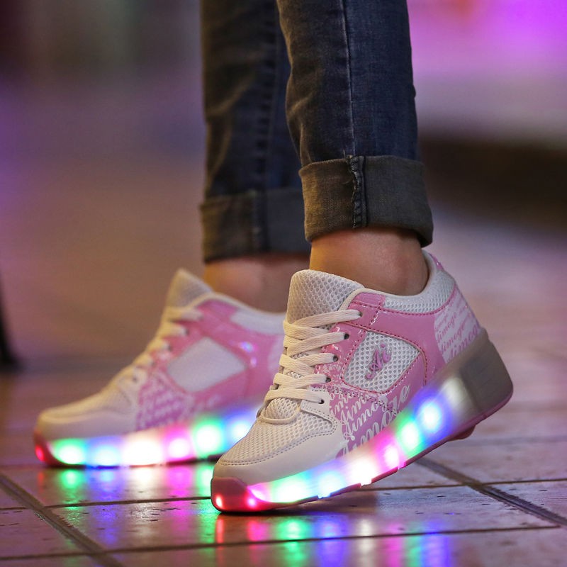 UK LED Heelys Wheels Boys & Girls Shoes Skates Kids Light Up Roller Trainers 