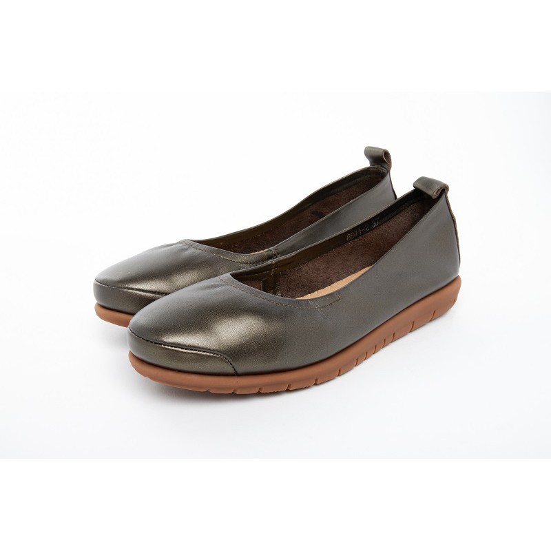 slip resistant ballet flats