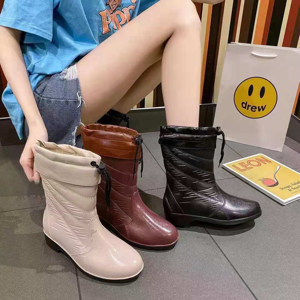 #3588 Four seasons fashion rain boots women rubber shoes with socks