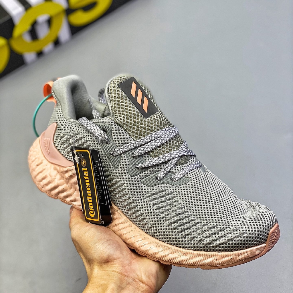 adidas alphaboost m