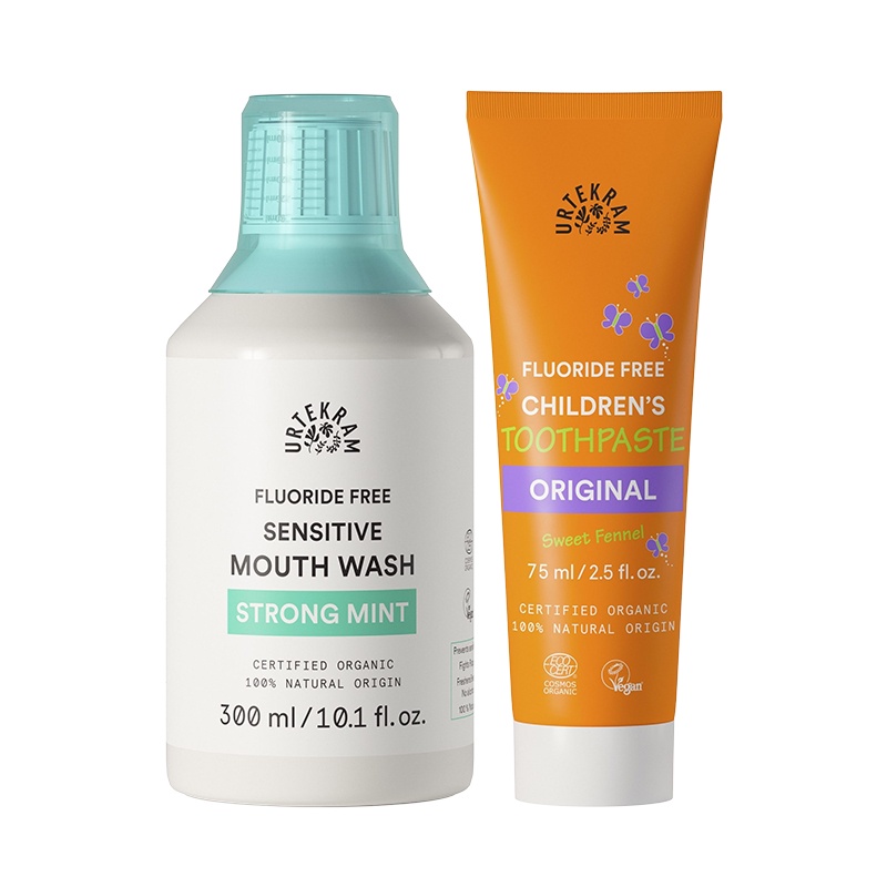 Oral care bundle (Mouthwash Strong Mint + Toothpaste Children's