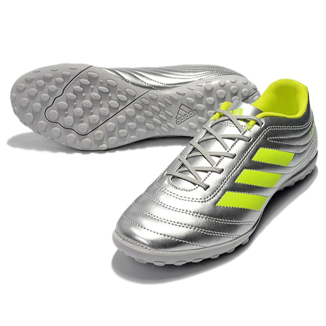 good soccer shoes