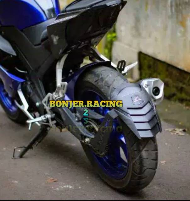 r15 mudguard