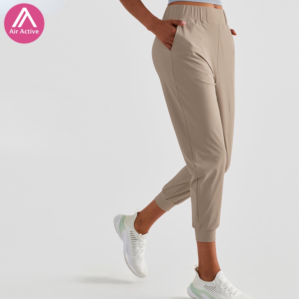 womens gray capri pants