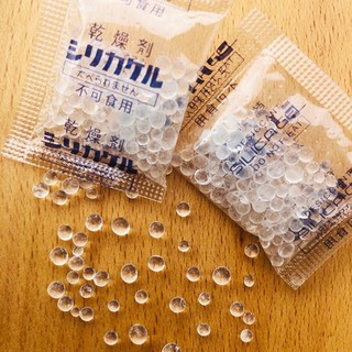 <SG> PREMIUM QUALITY Silica Gel Packet Prevent Mould Desiccant Dehumidifier Moisture Absorber 50pcs [AGIONTEX SINGAPORE]
