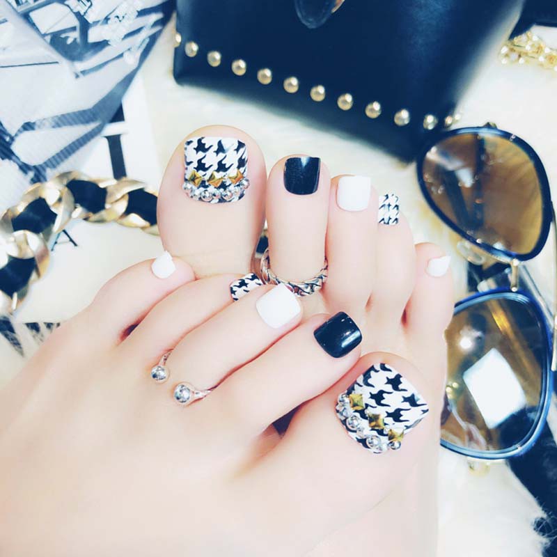 Fake Nails Feet Design Press On Nail Fashion Black And White Products Toenail False Toe Nails Patch Shopee Singapore