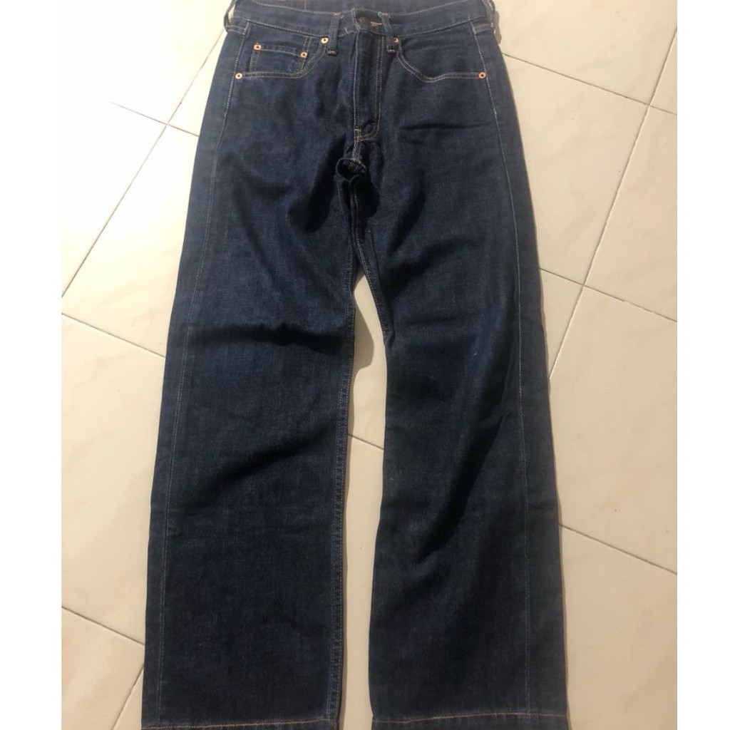 levis straight fit jeans