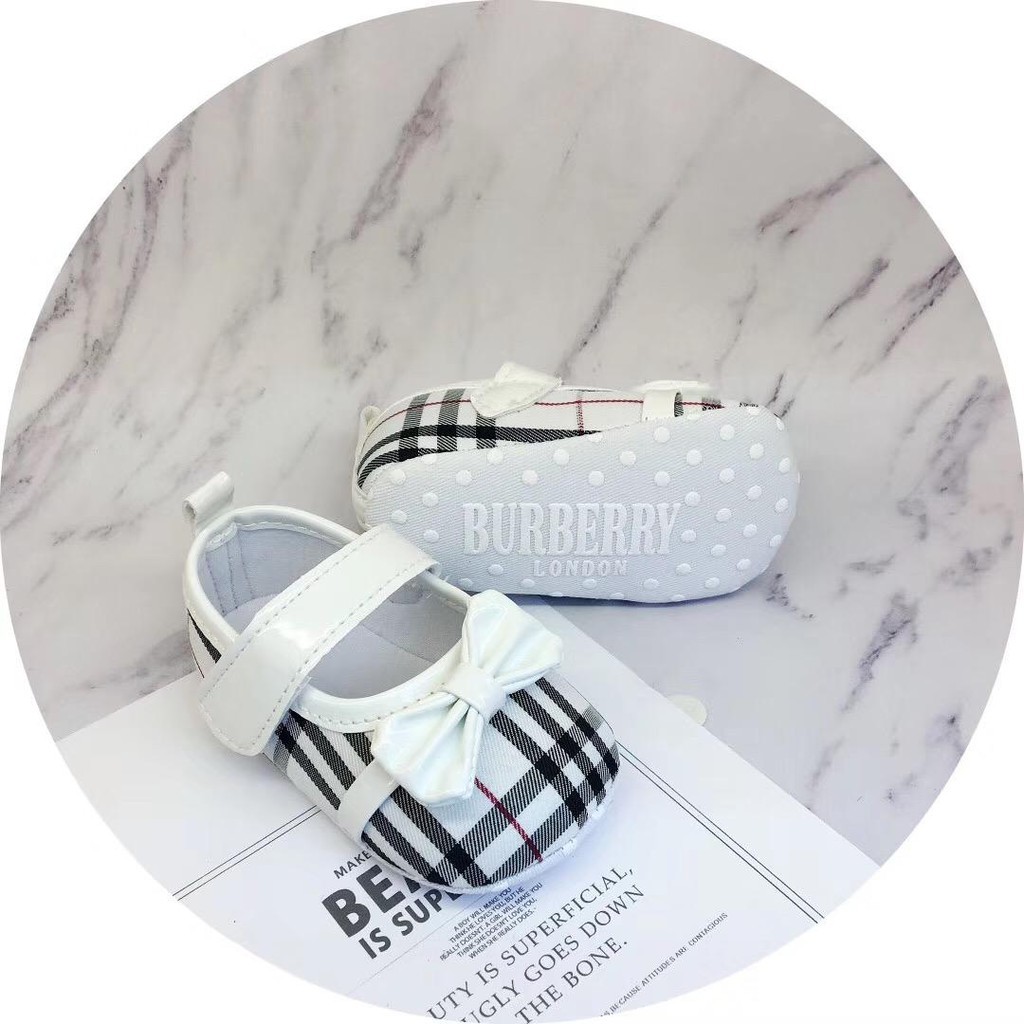 burberry sandals baby