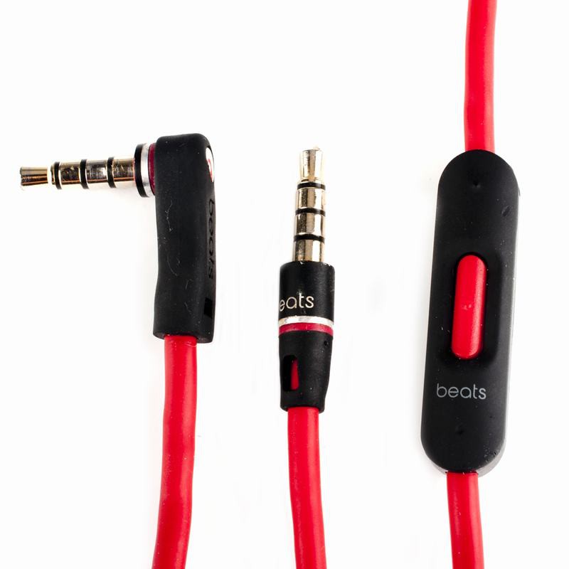 beats with cord