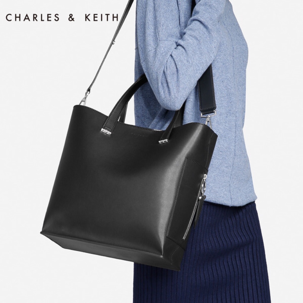 big black tote