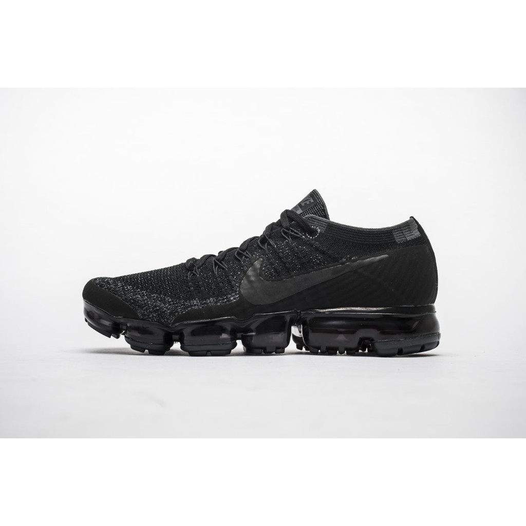 nike air max 2018 triple black