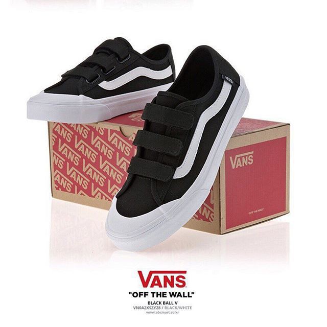 ball black vans