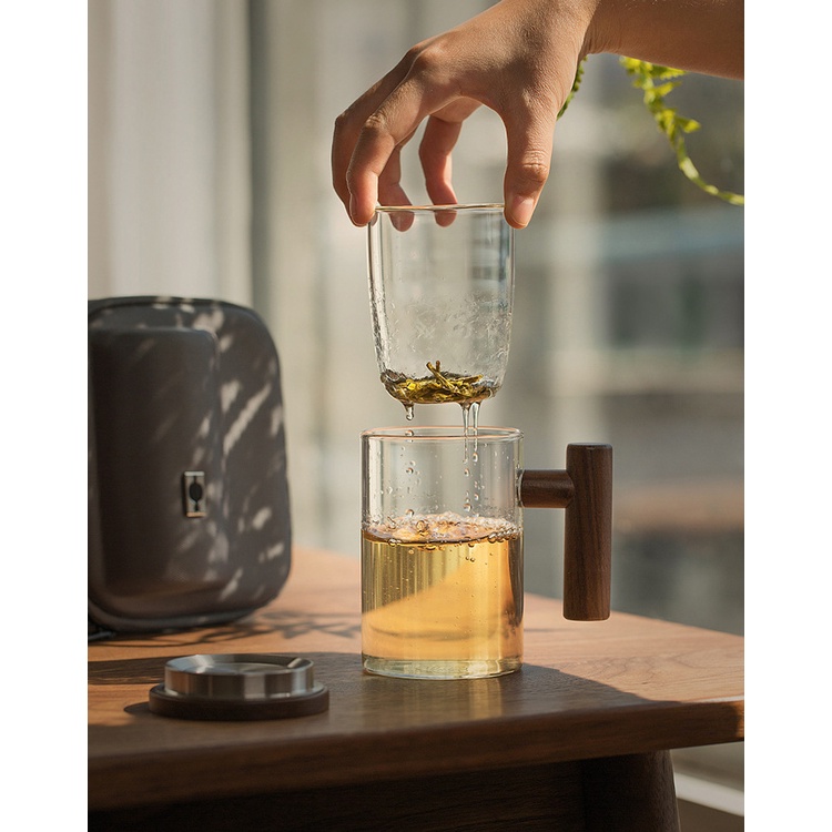 [Ready stock] Modern Glass Teacup Infuser Mug Wooden Handle Tea Culture