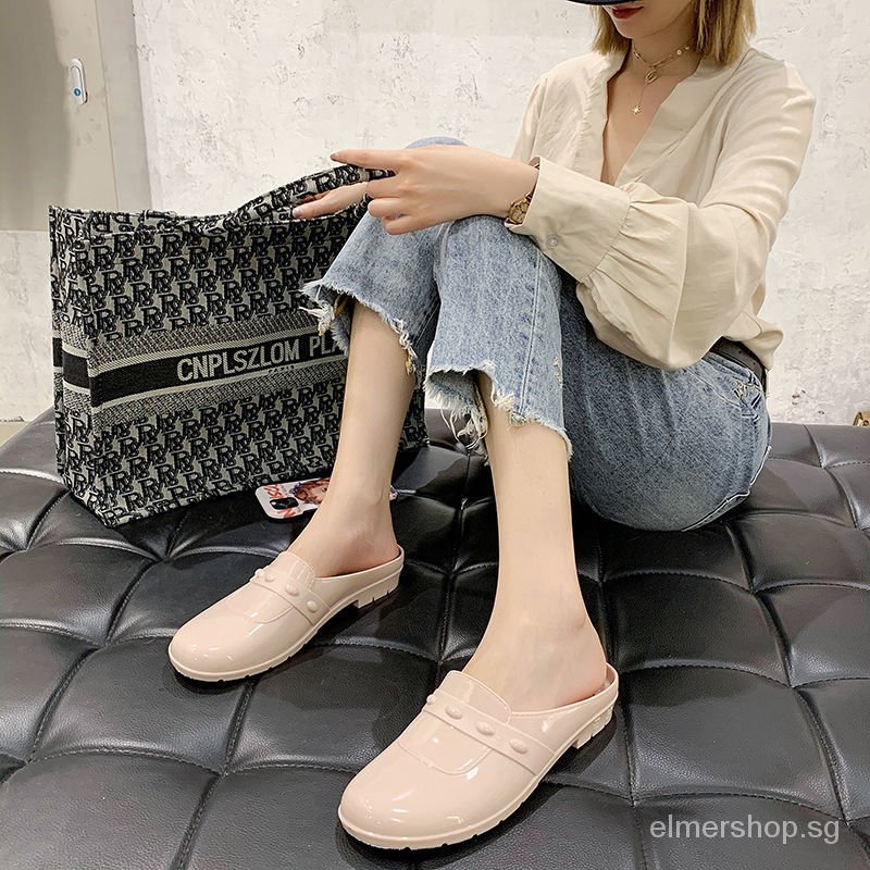 closed toe shoes for summer