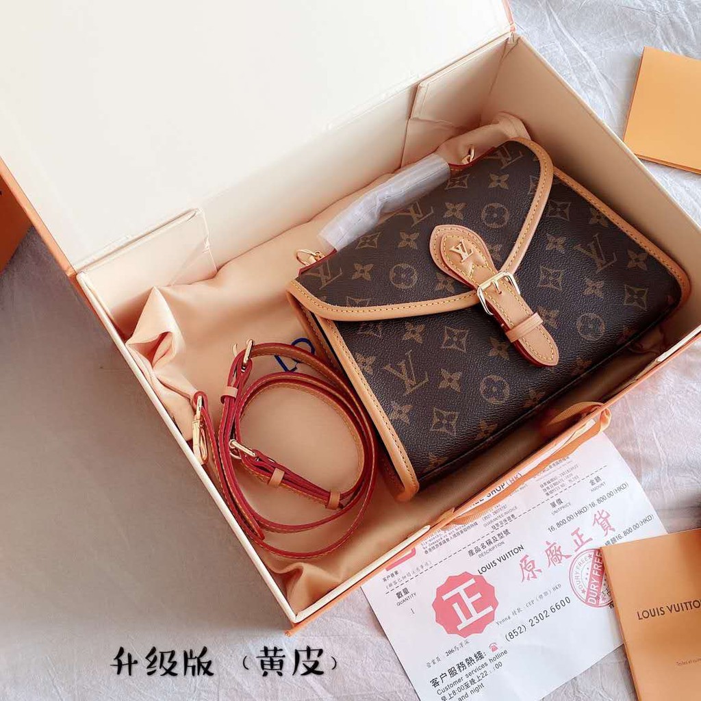 Spot Louis Vuitton LV bag handbag 2020 early spring Cruise Show new retro IVY used flip bag ...