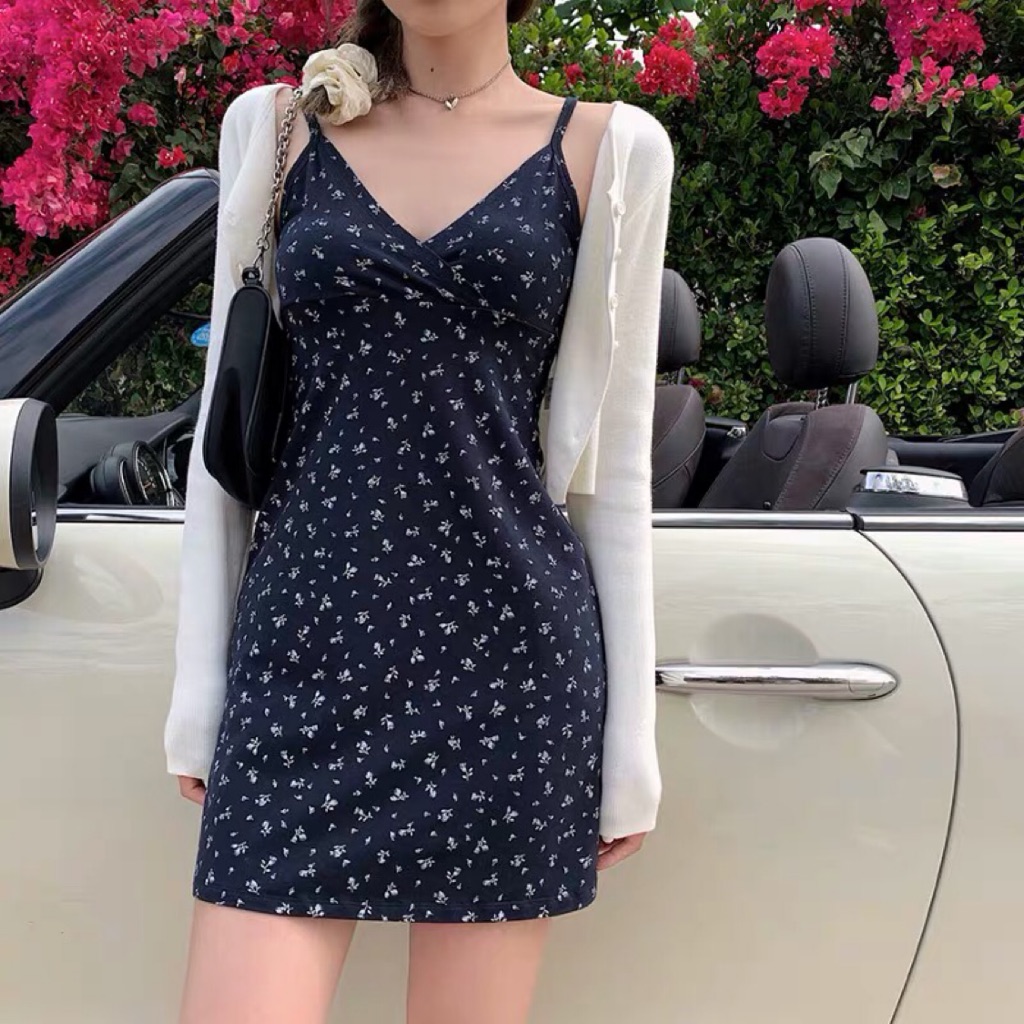 Brandy Melville Amara Navy Blue Floral Sundress Shopee Singapore