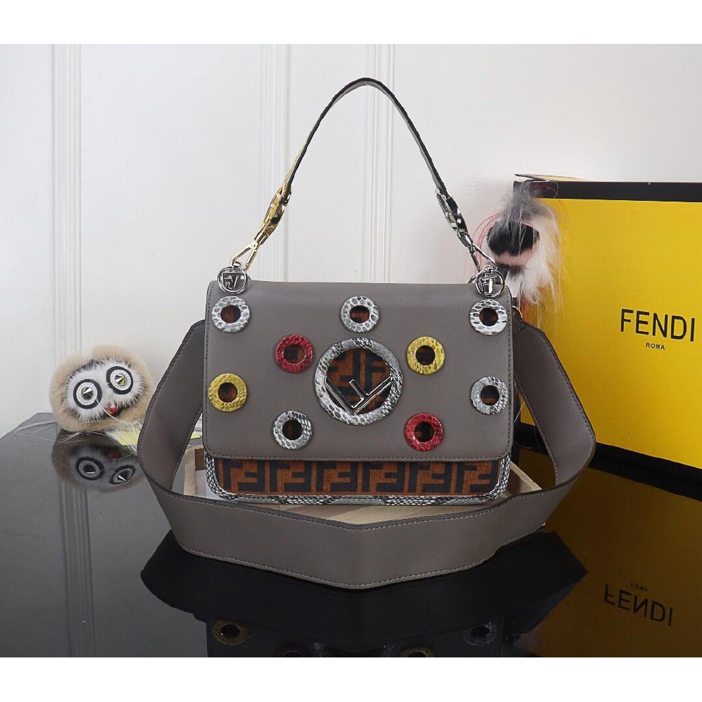 fendi kan i grey