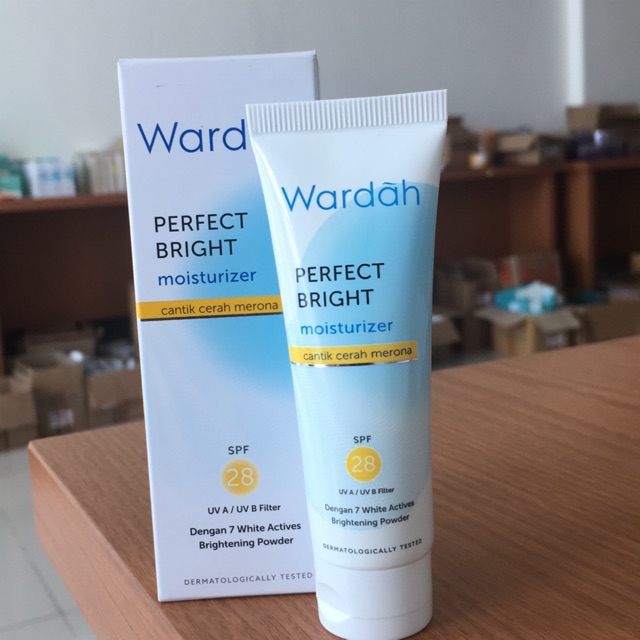 Milk Cleanser Wardah Perfect Bright / Https Encrypted Tbn0 Gstatic Com