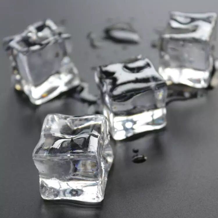 Clear Fake Ice Cubes 100PCS 0.8 Plastic Ice Cubes Acrylic Clear Ice Rock Diamond Crystals Square Fake Ice Cubes Display for Home Decoration Wedding Centerpiece Vase Fillers by DomeStar 