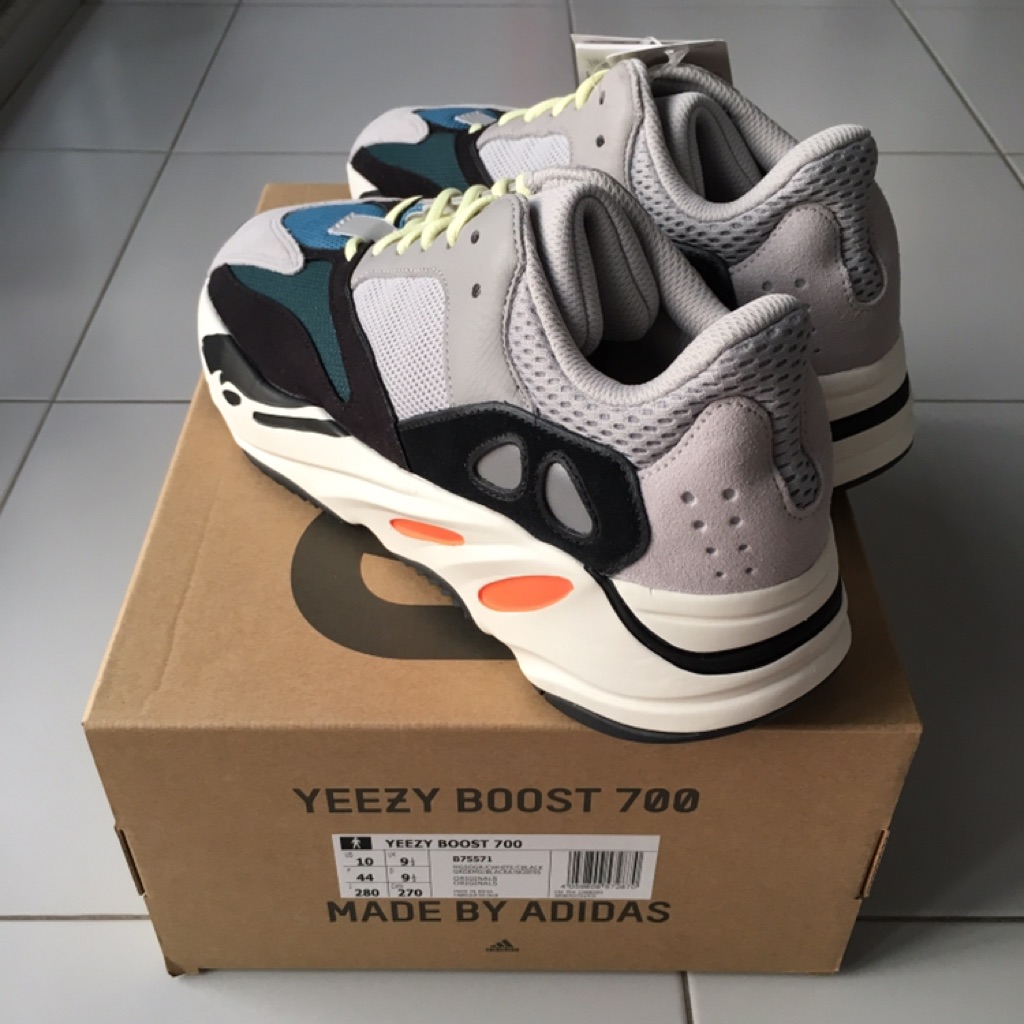 yeezy 700 shopee