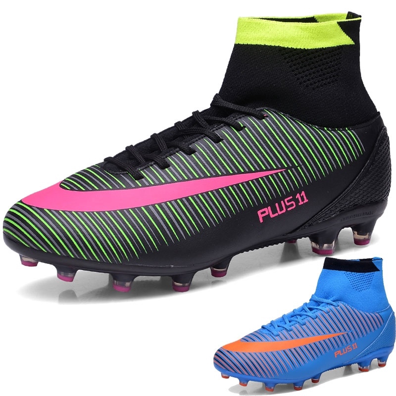 soccer shoes with spikes