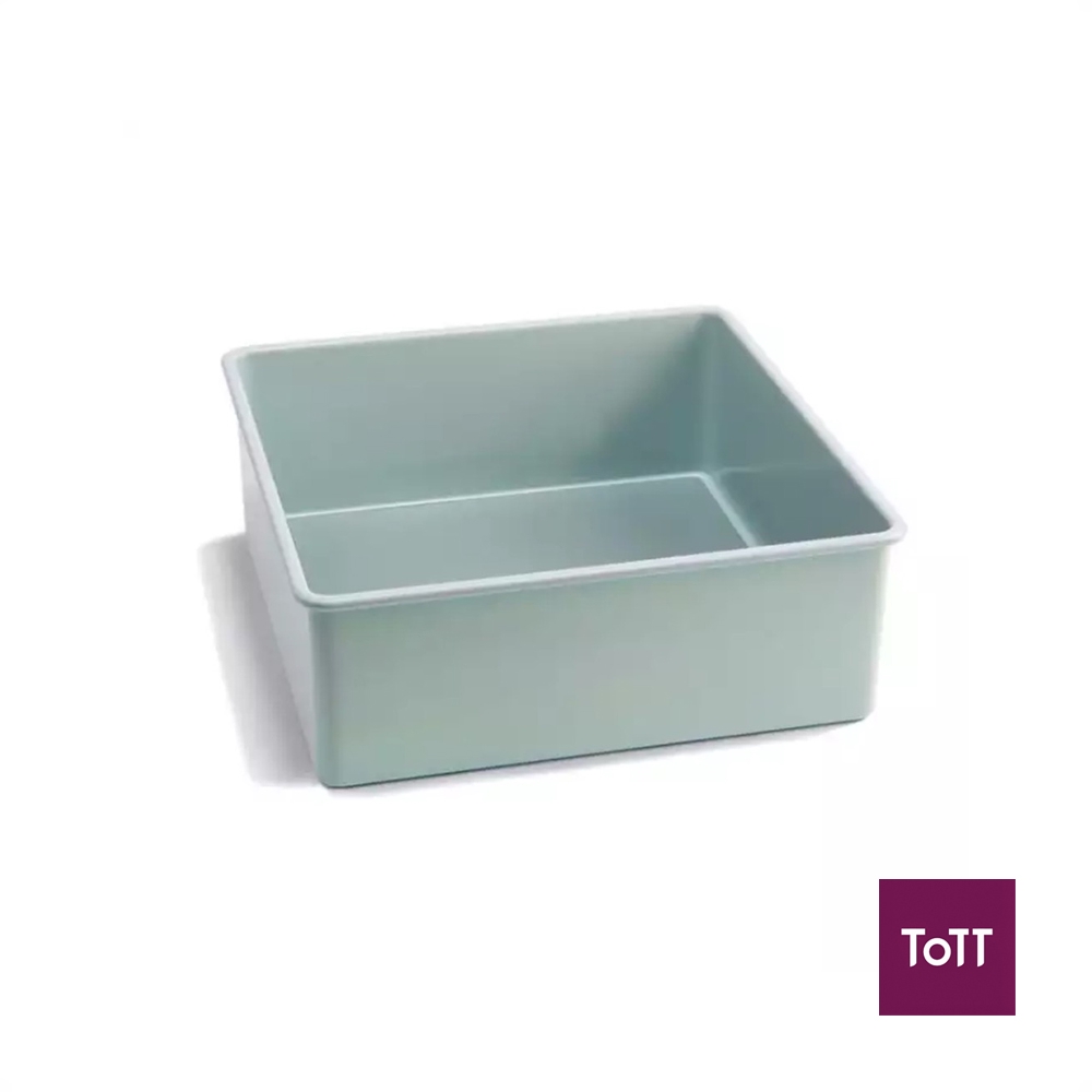 8 inch square cake tin