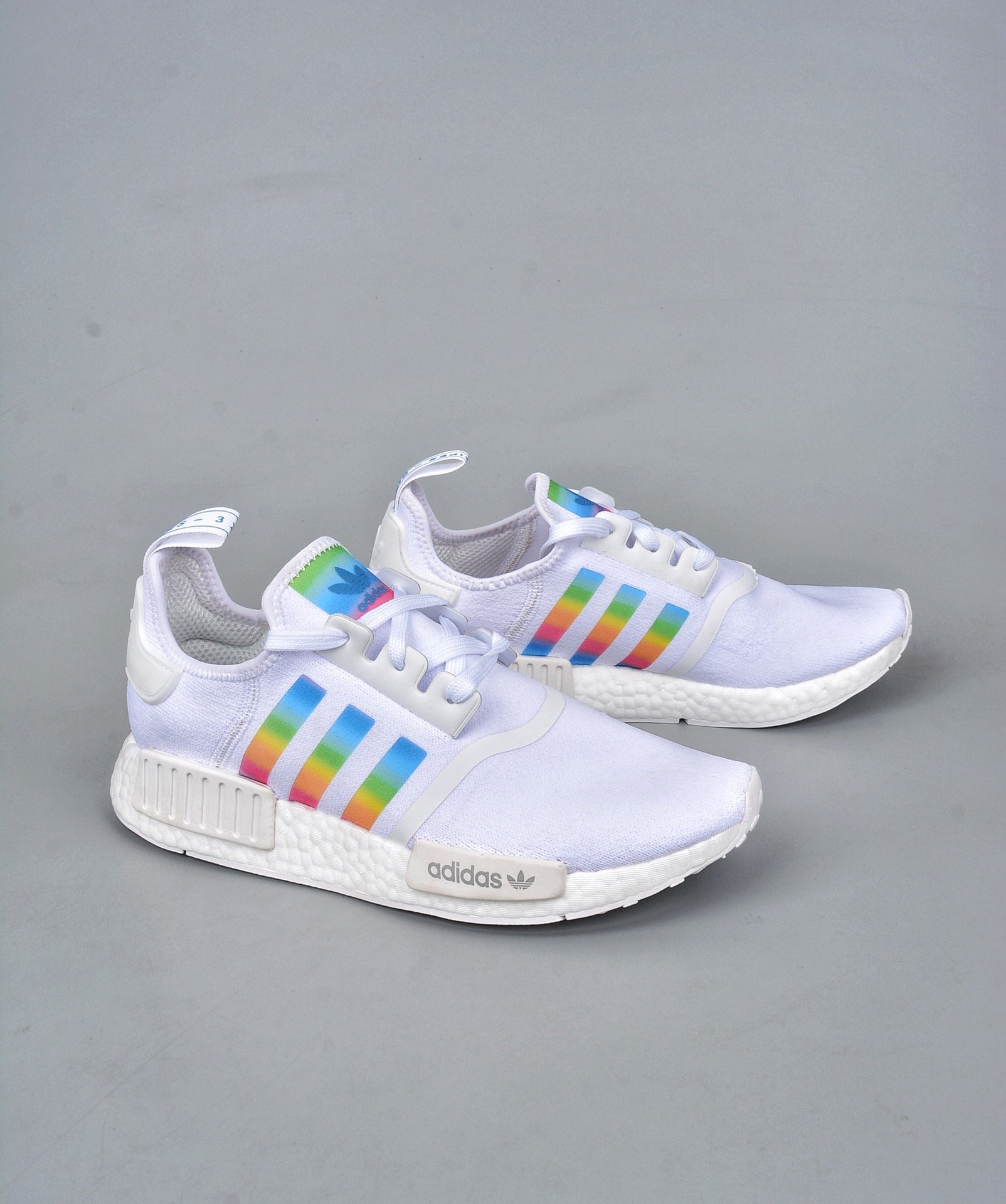 adidas nmd r1 rainbow