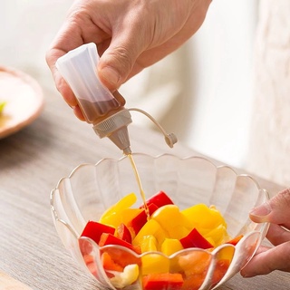 4Pcs/Set Portable Mini Spice Squeeze Bottle with Lid/ Transparent Tomato Ketchup Sauce Condiment Box/ BBQ Picnic Accessories #2