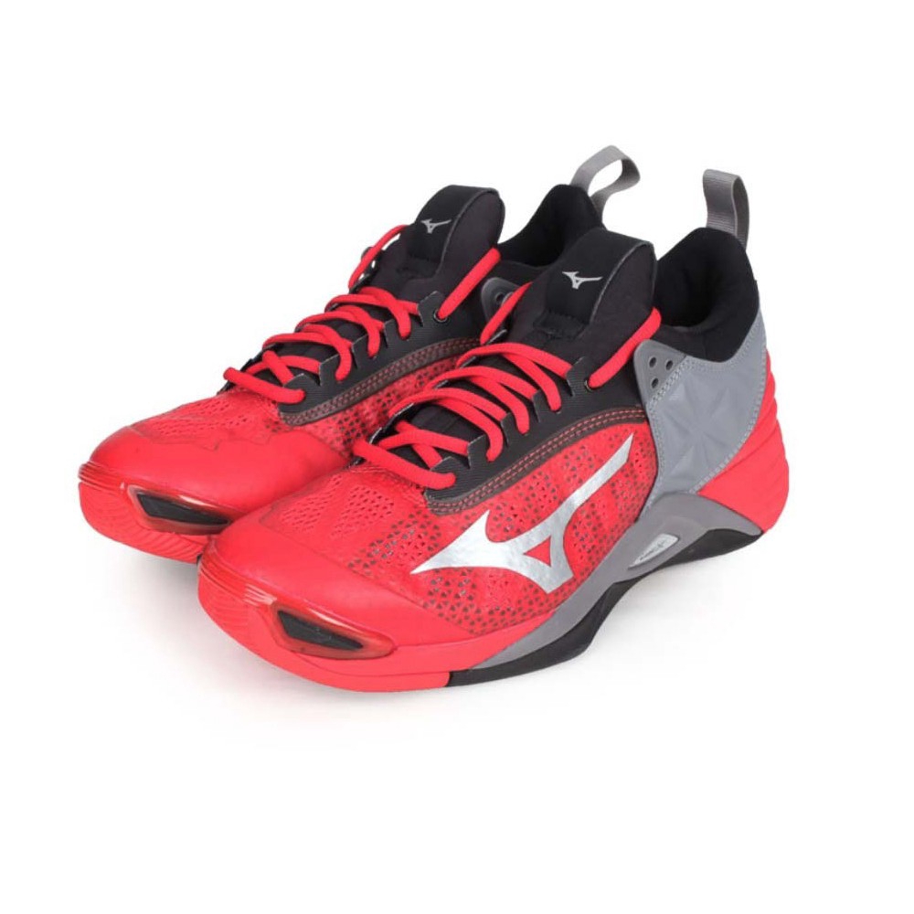 mizuno volleyball shoes wave momentum