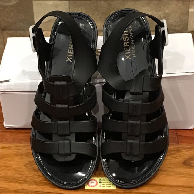 black jelly flip flops