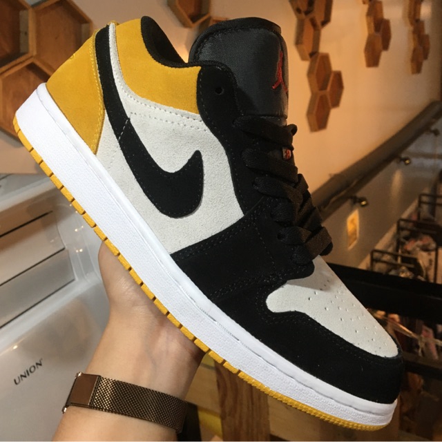 air jordan 1 low black yellow