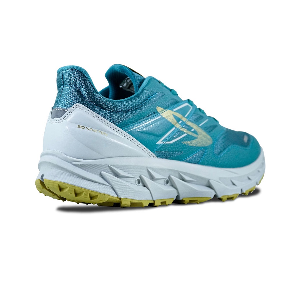 hoka 910