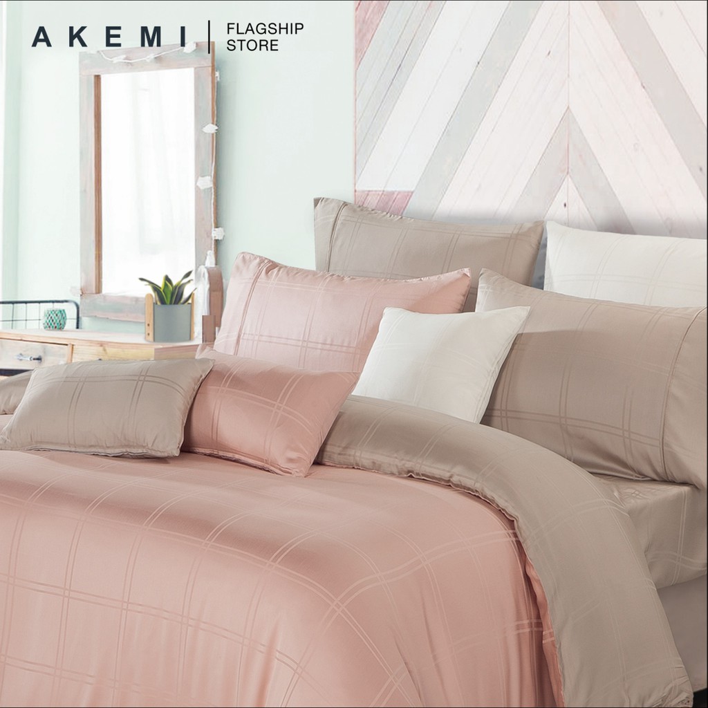 Akemi Tencel Modal Earnest Dakota Checks Off White Quilt