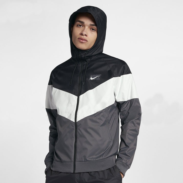 nike windrunner jacket waterproof