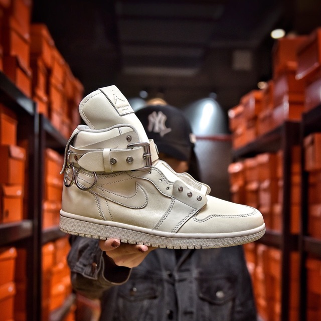 comme des garçons homme plus x air jordan 1