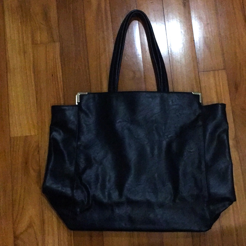 faux leather tote bag