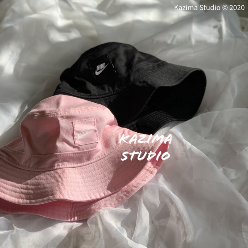 pink and white nike hat