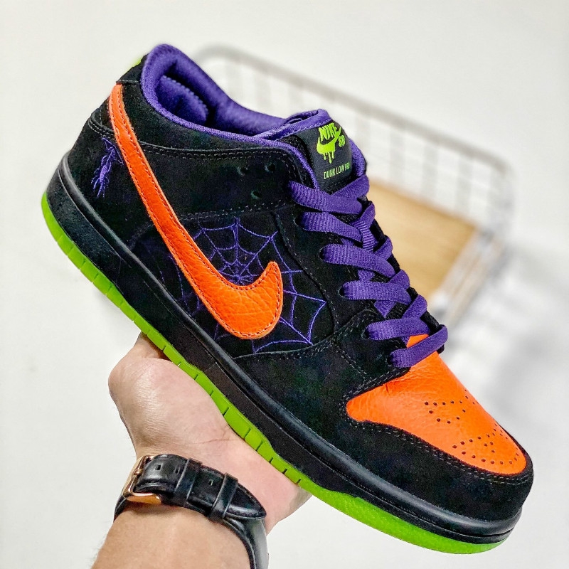 nike dunk low sb night of mischief