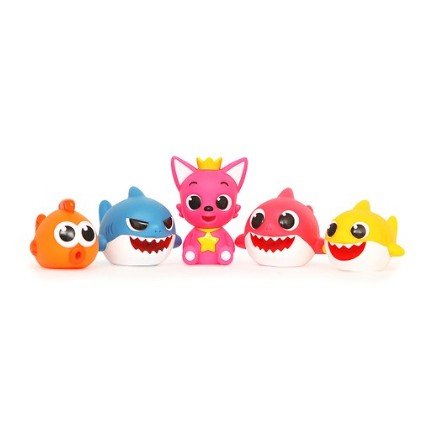 shark family bath toy