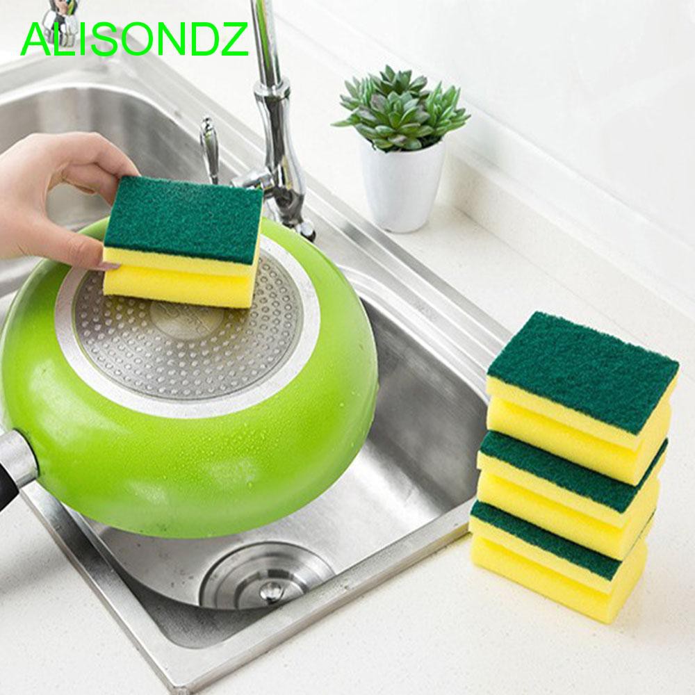 clean dish sponge