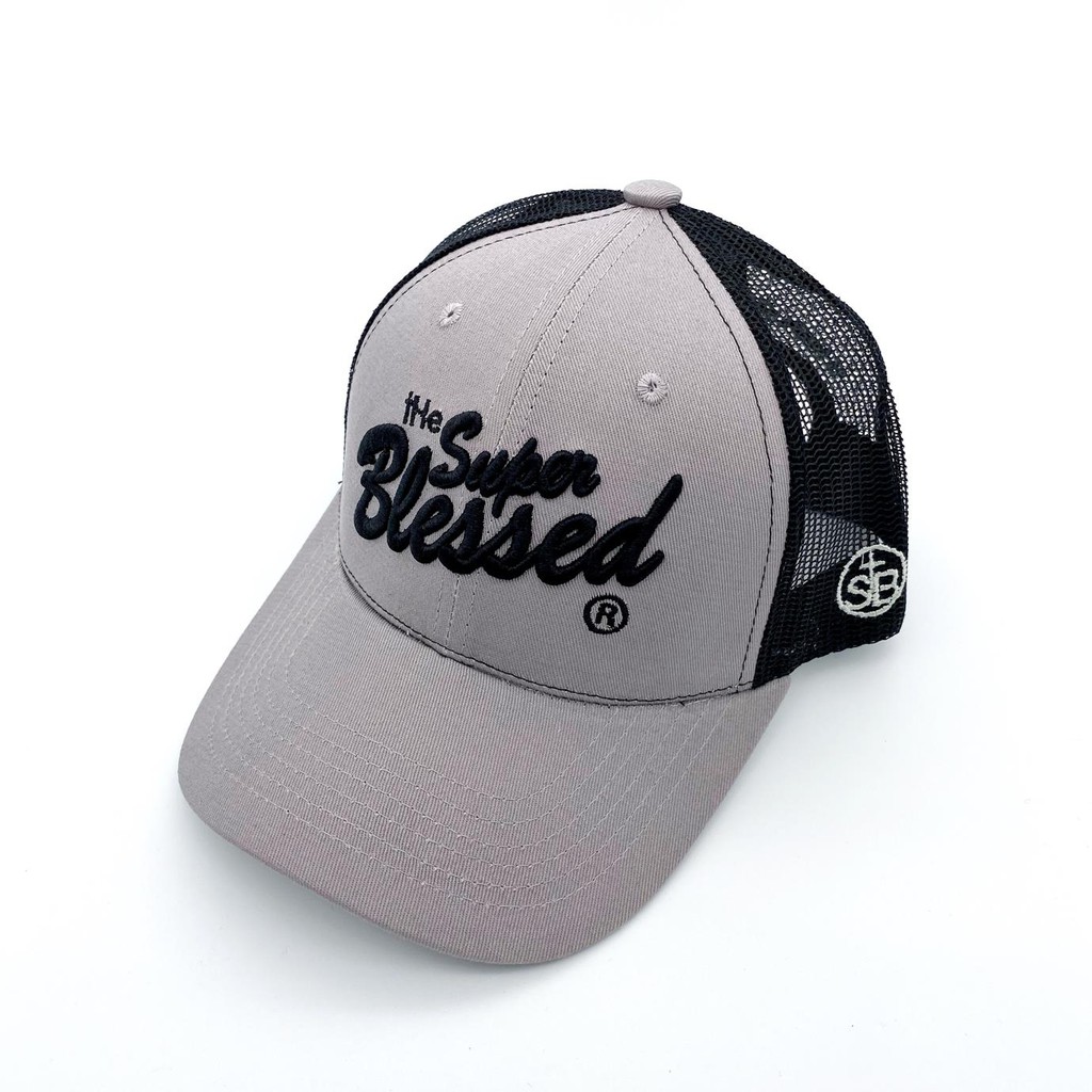 black mesh trucker hat