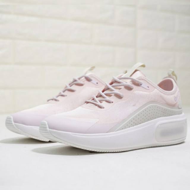 nike white premium dia sneakers