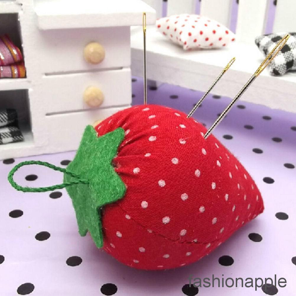 2 Pcs Cute Strawberry Style Pin Cushion Pillow Needles Holder
