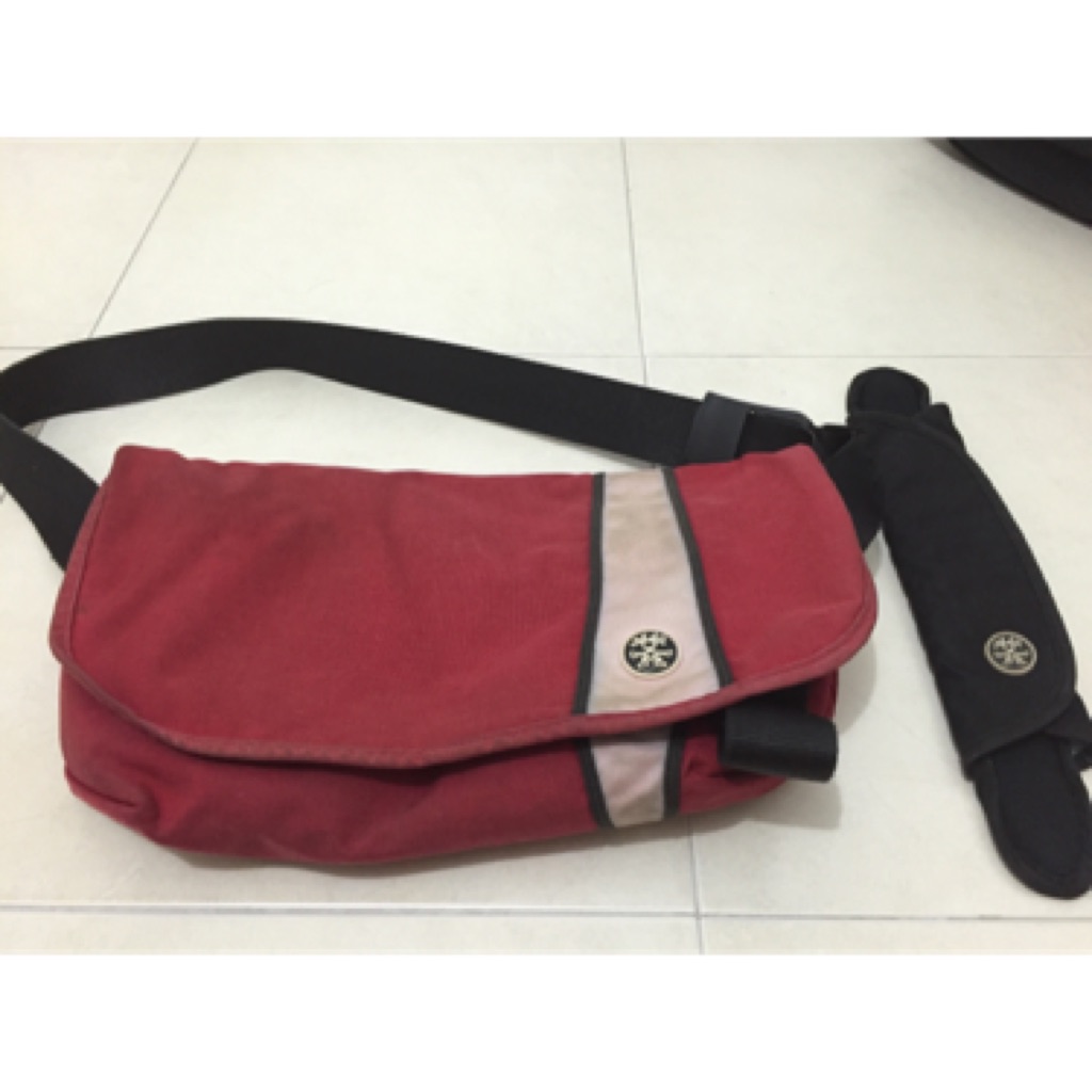 crumpler shoulder pad