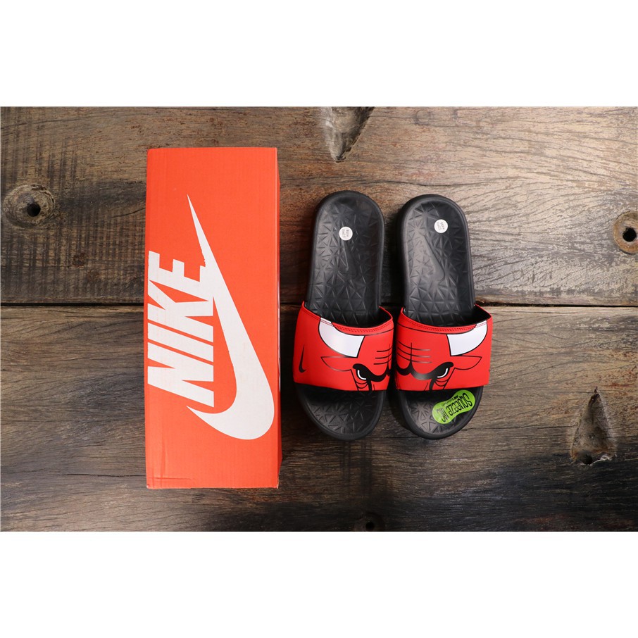 chicago bulls nike slides